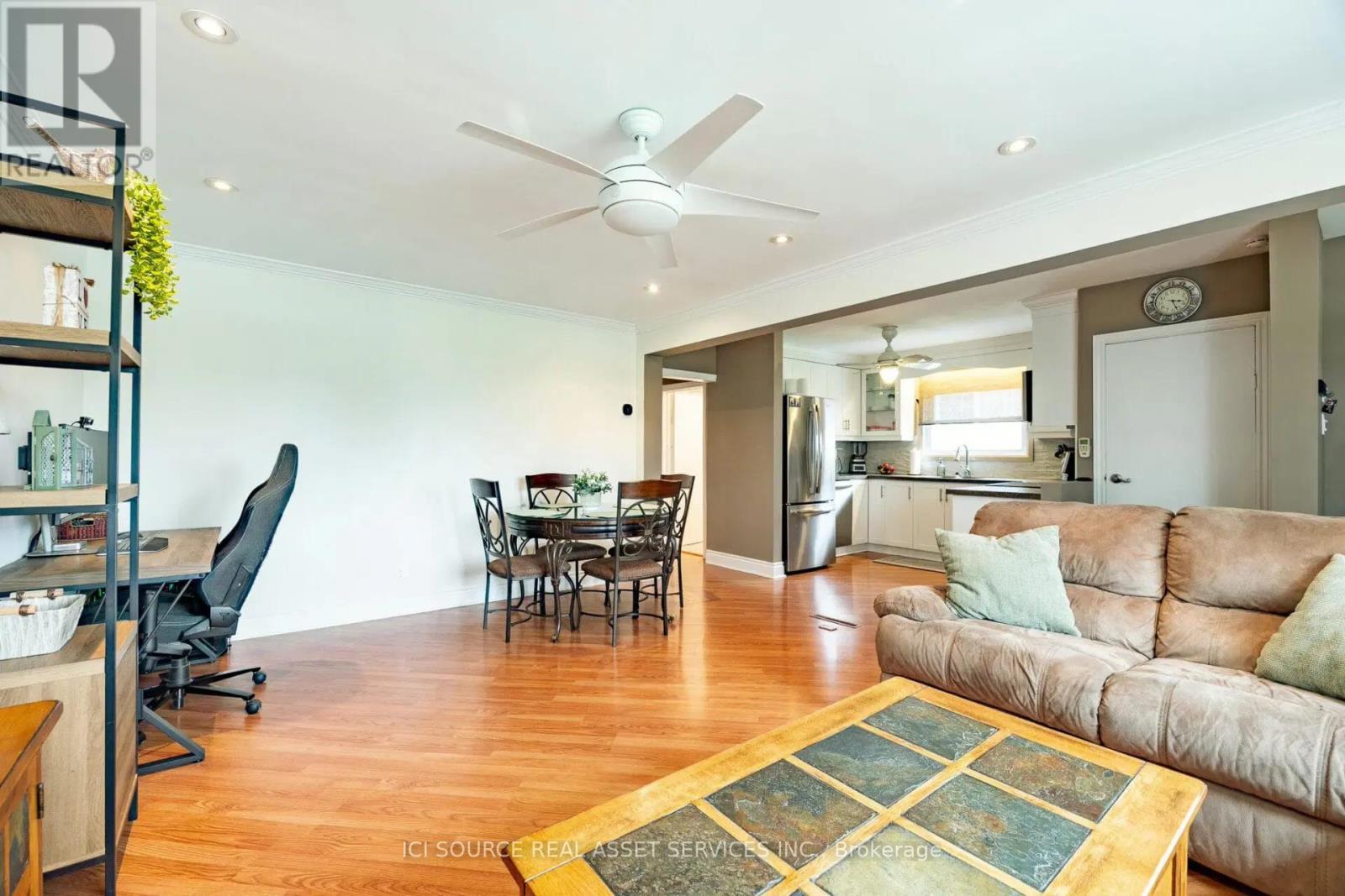 293 OSHAWA BOULEVARD N - 5