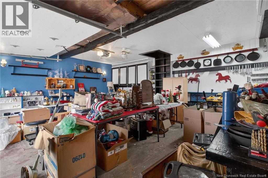 197 Ayer Avenue - 48