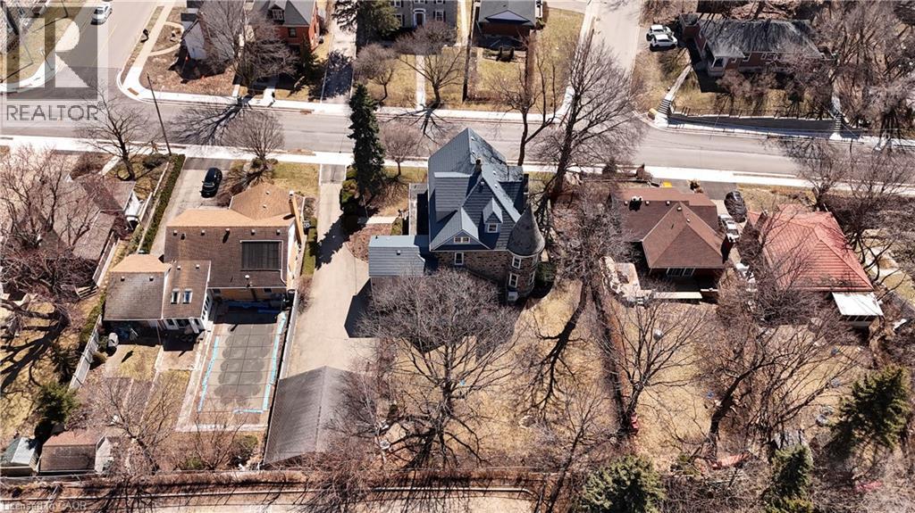 54 BRUCE Street - 50