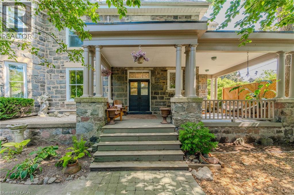 54 BRUCE Street - 43