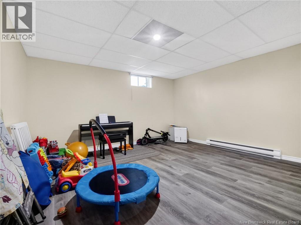 28 Brun Court - 31