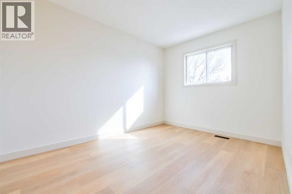 264 Cedarwood Park SW - 17