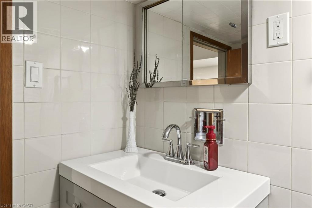 181 SIMCOE Street E, Hamilton, Ontario, L8L3N7 — Photo 38