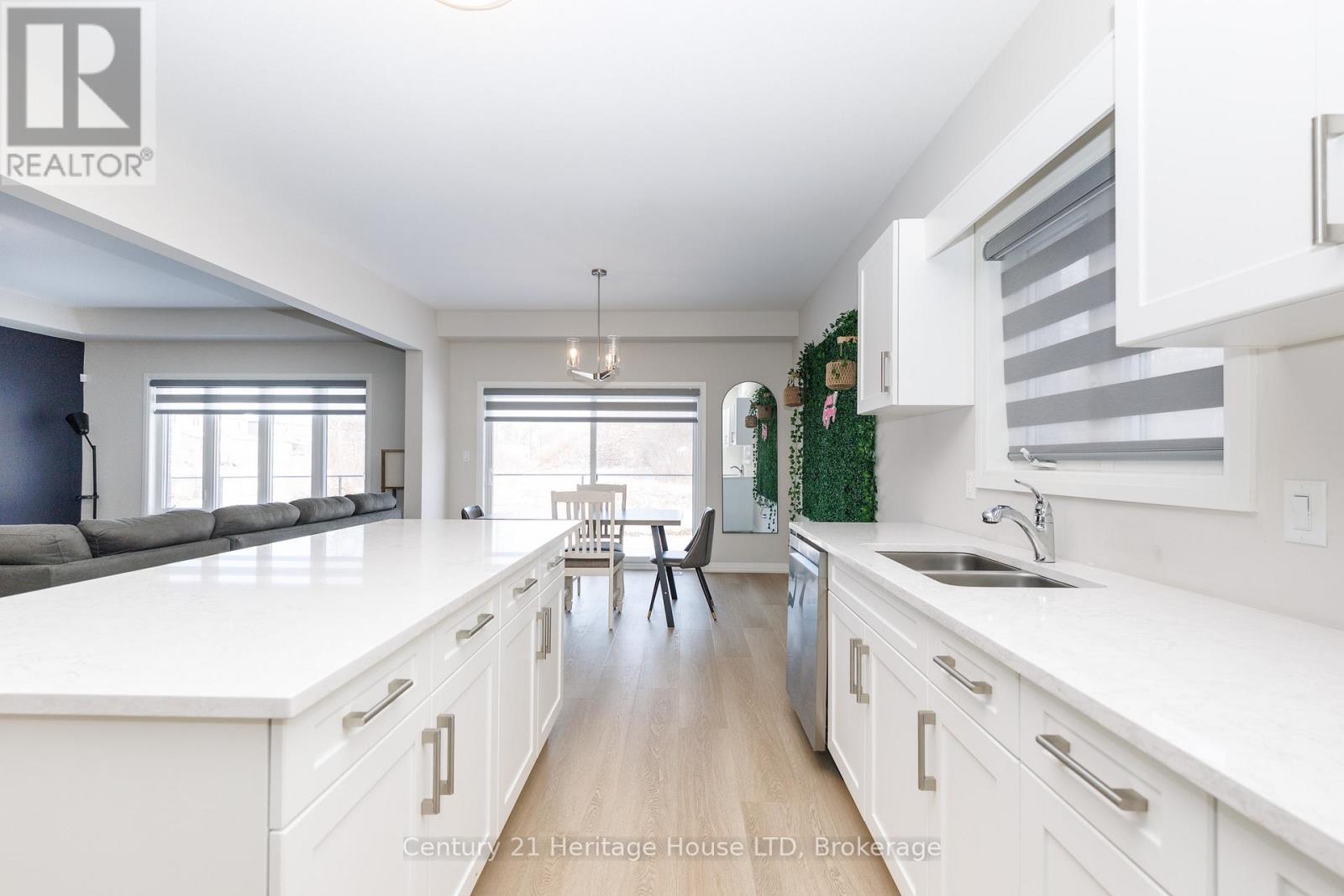 5 WILSON DRIVE - 15