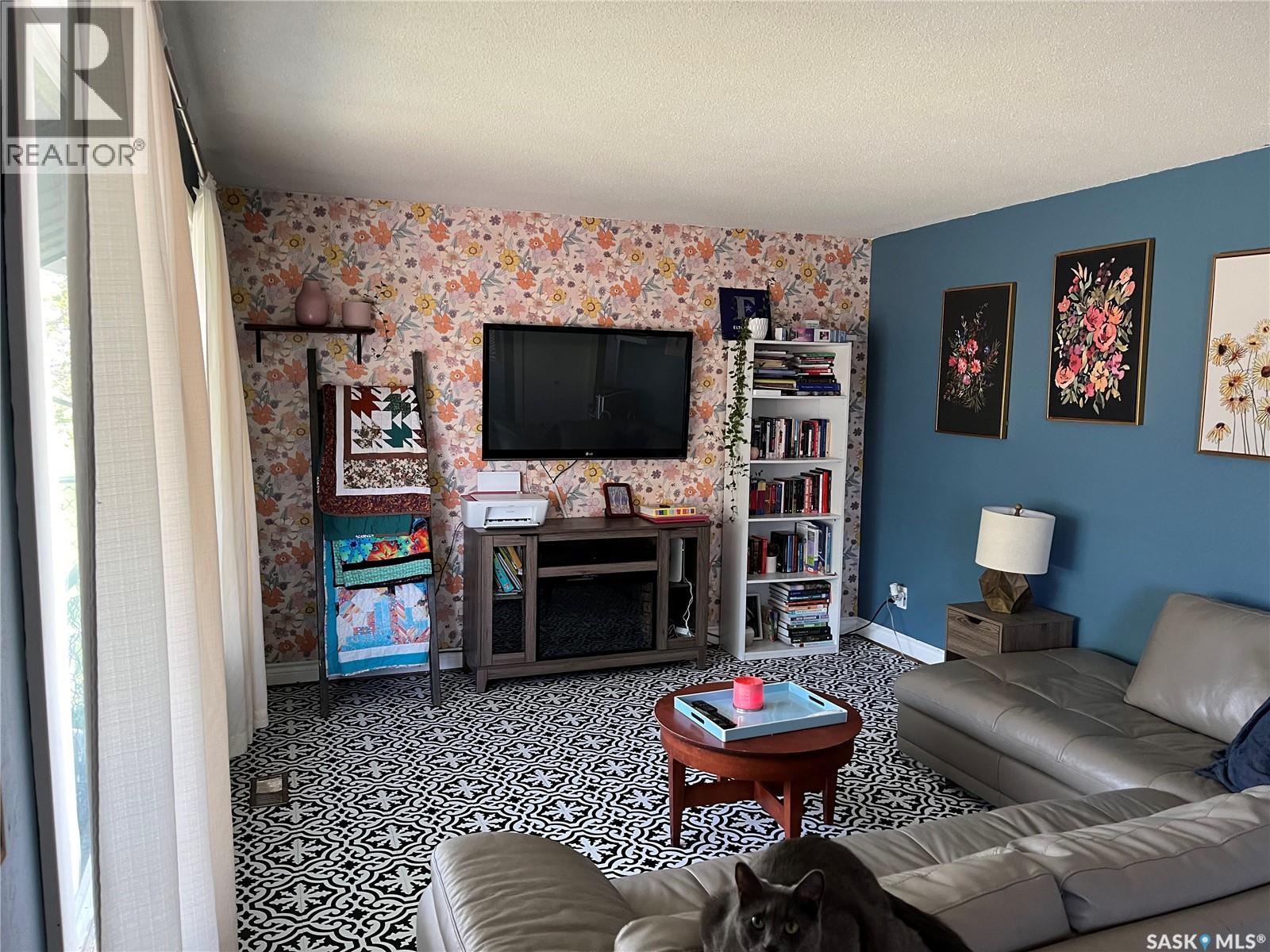 112 Edward STREET - 10