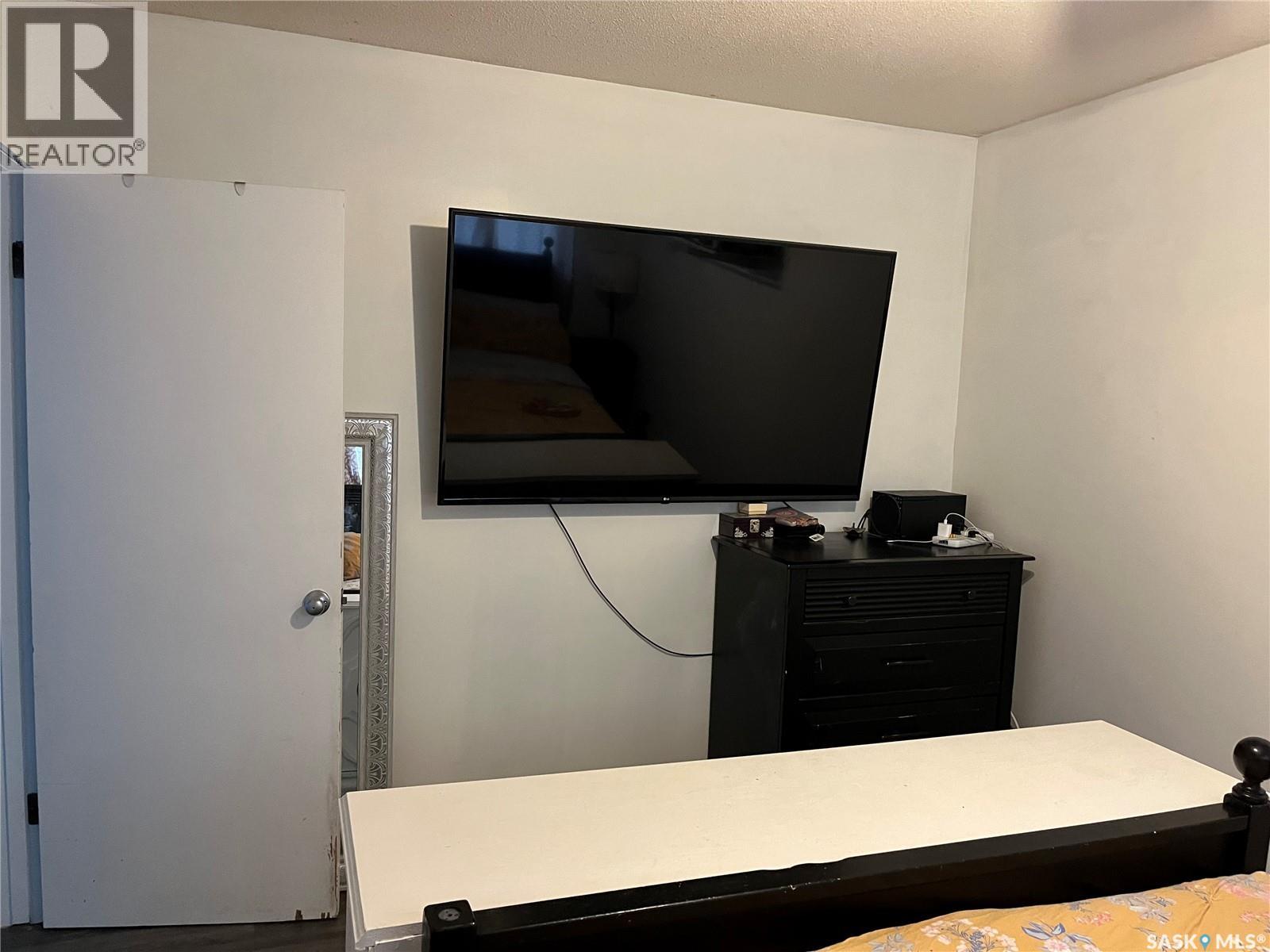 112 Edward STREET - 12