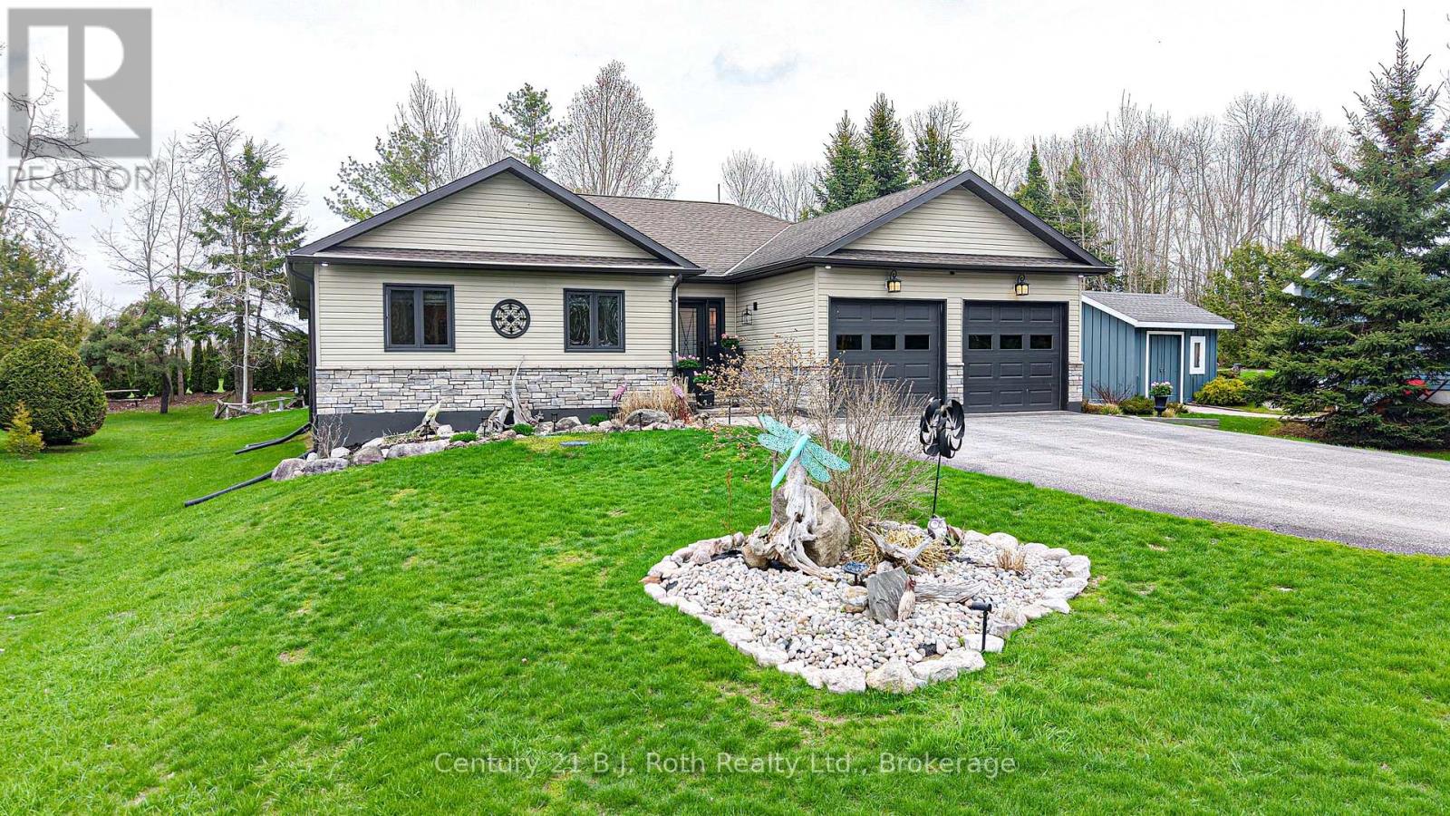3577 PETER STREET - Image 2