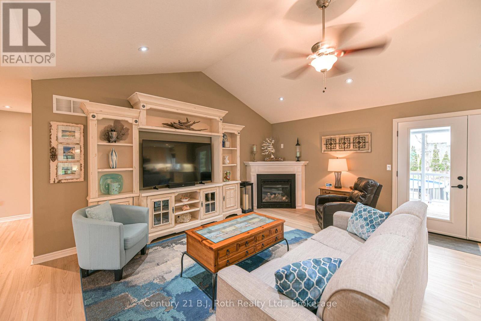 3577 PETER STREET - 7
