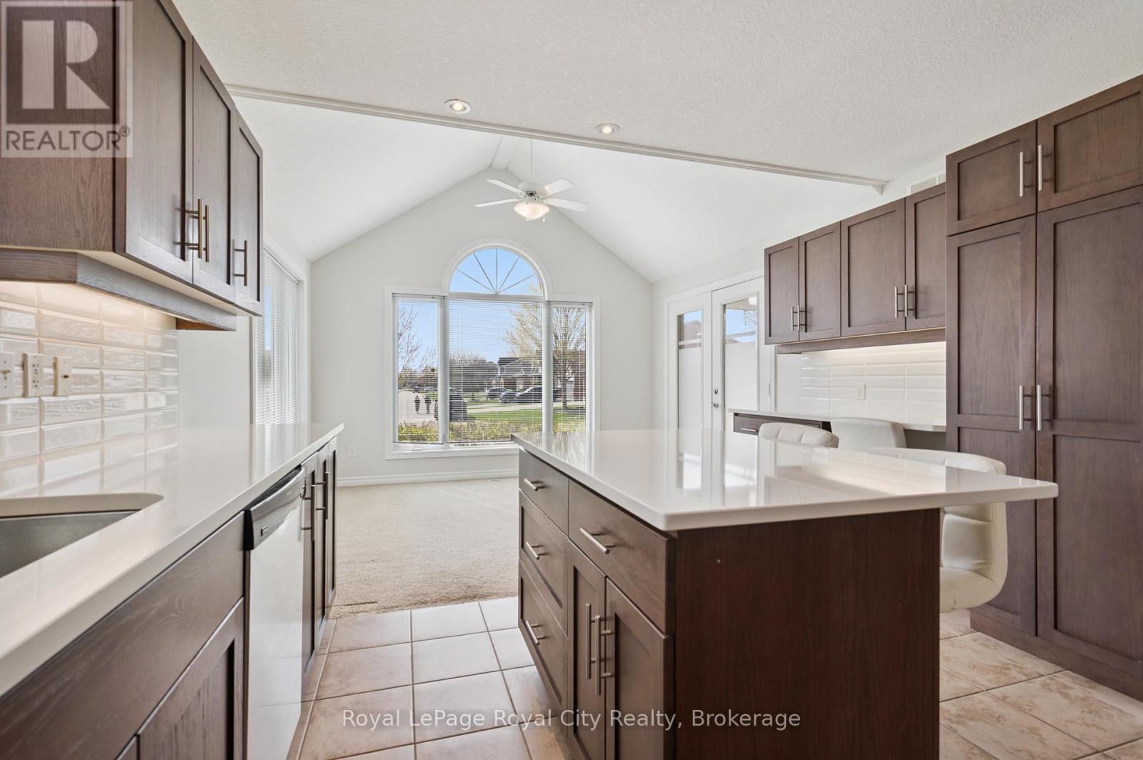 #19 27 ELKIN COURT - 10