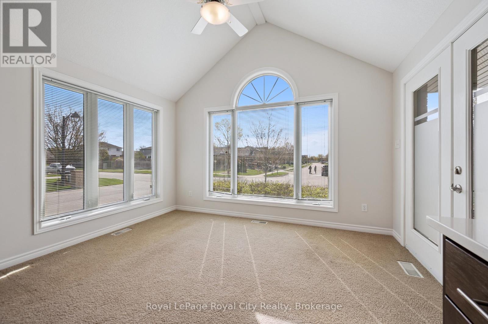 #19 27 ELKIN COURT - 12