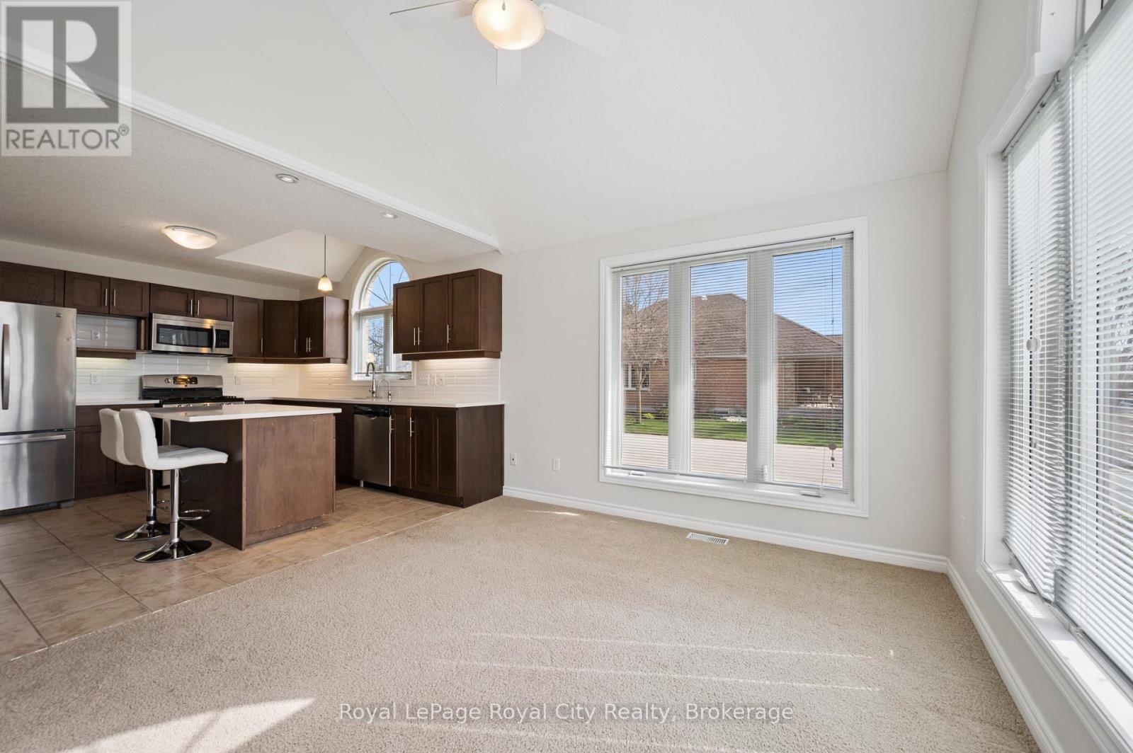 #19 27 ELKIN COURT - 14