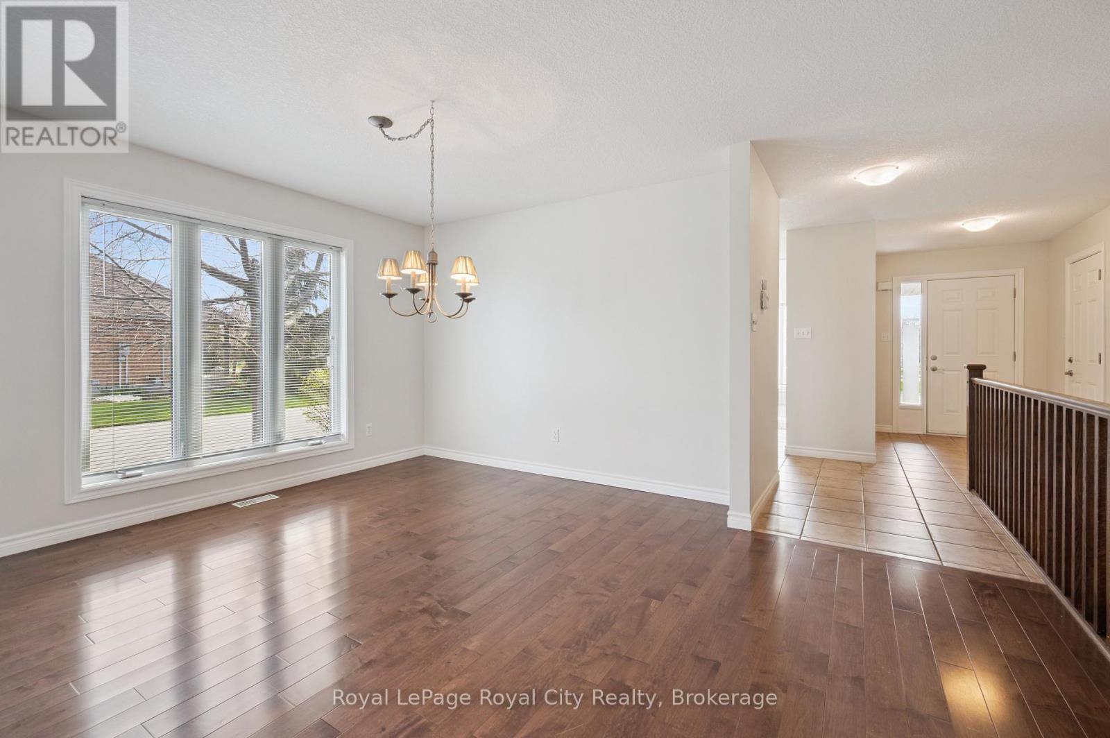 #19 27 ELKIN COURT - 15