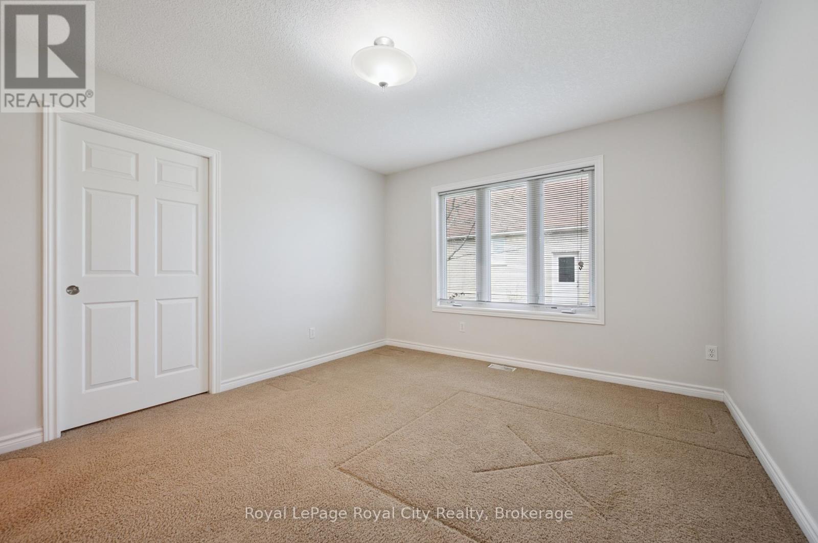 #19 27 ELKIN COURT - 26