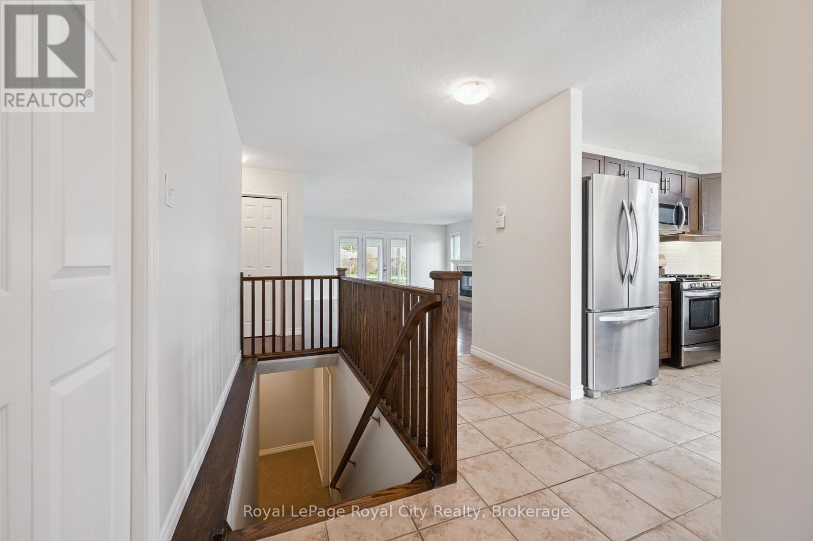 #19 27 ELKIN COURT - 30