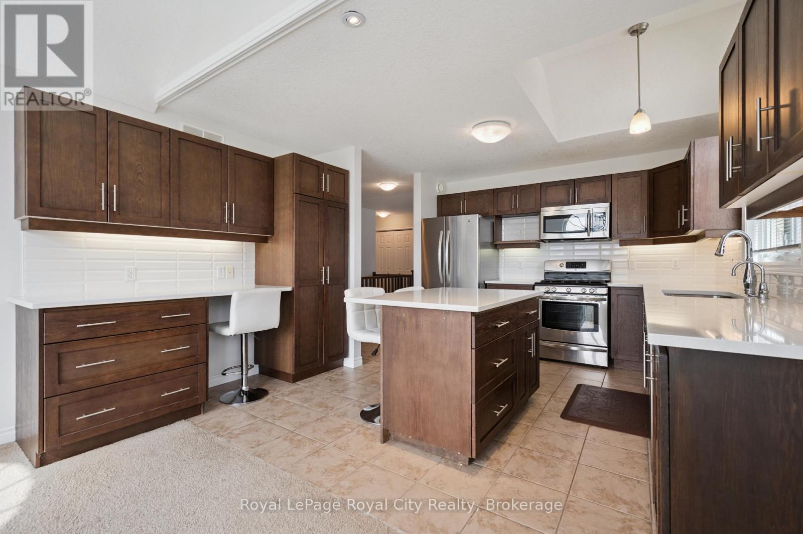 #19 27 ELKIN COURT - 7
