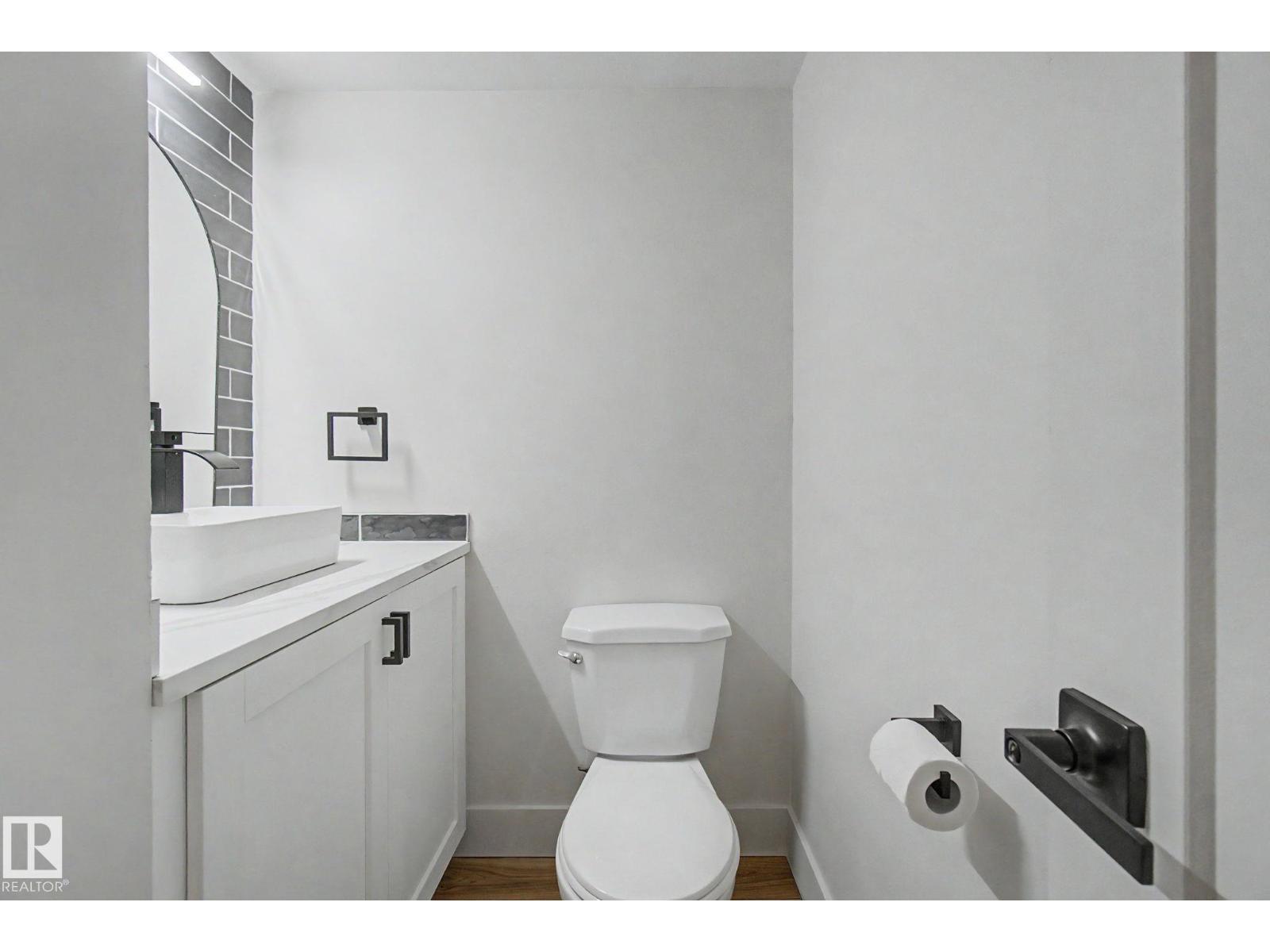 #122 95 MCKENNEY AV - 13