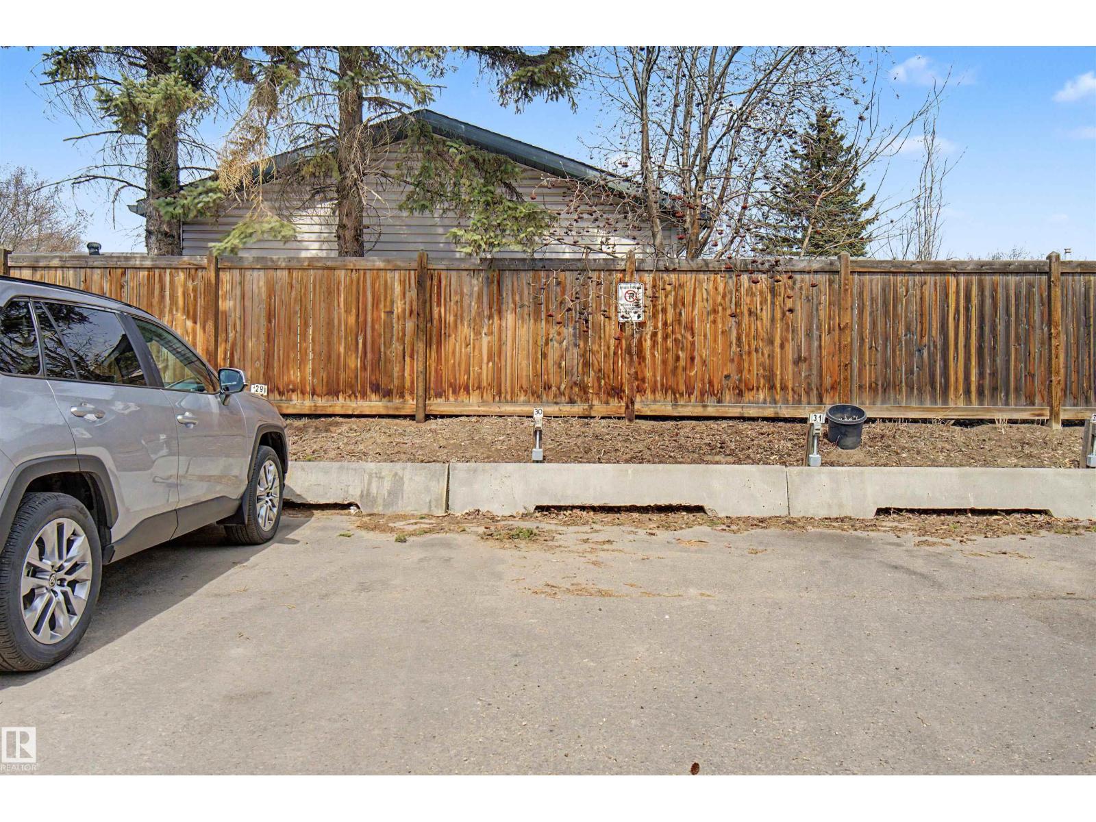 #122 95 MCKENNEY AV - 34