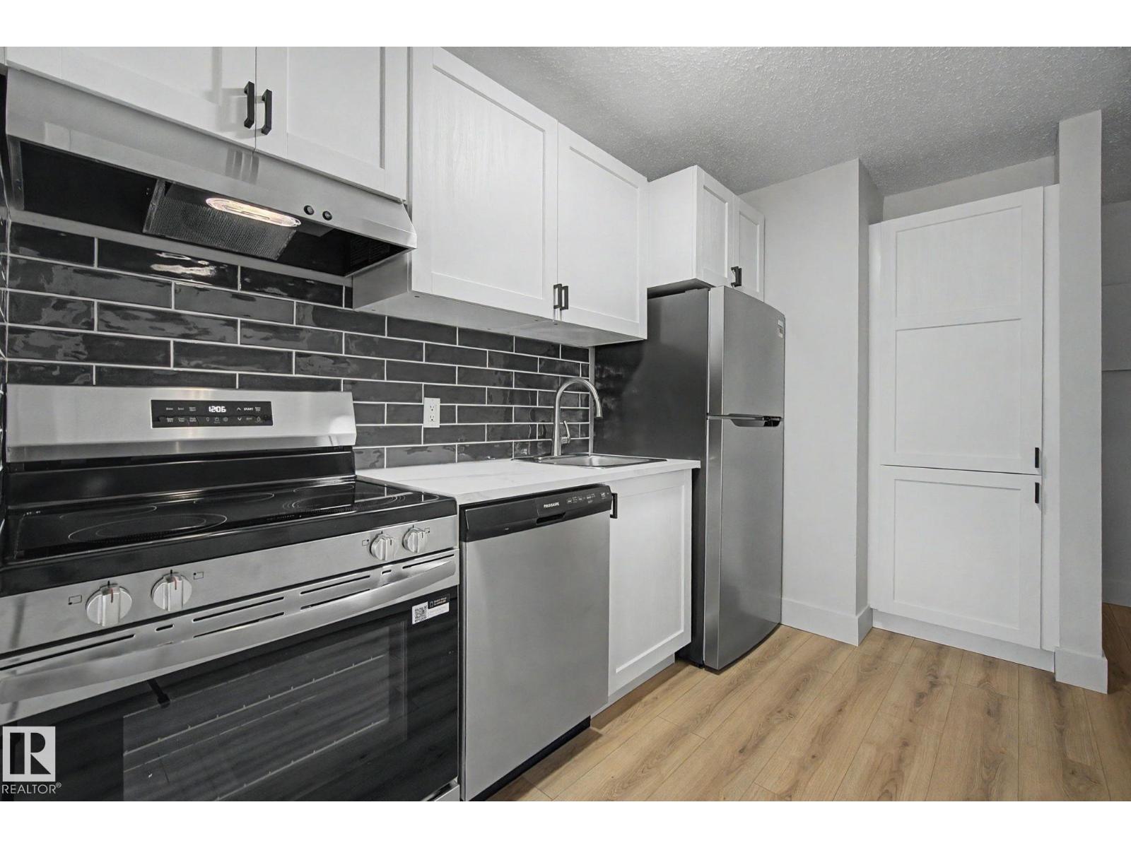#122 95 MCKENNEY AV - 5