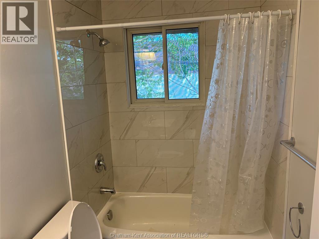 990 CHANDLER STREET, Dresden, Ontario, N0P1M0 — Photo 8