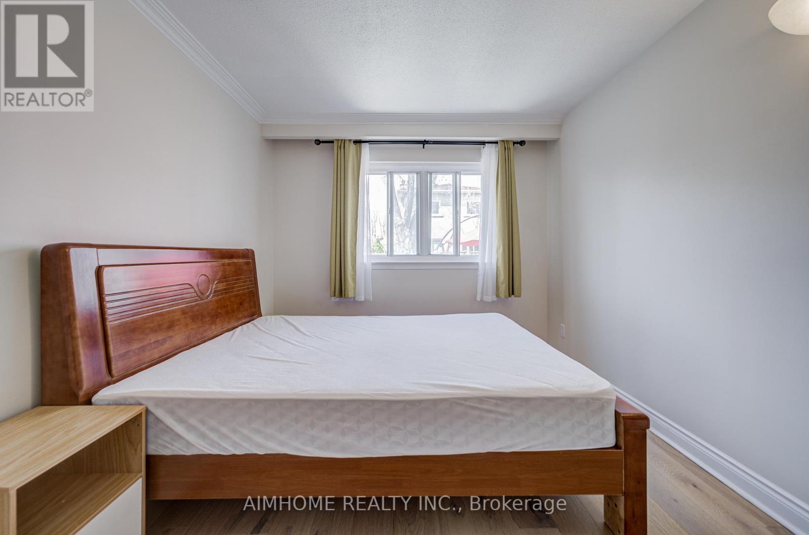 163 CHIPWOOD CRESCENT - 18