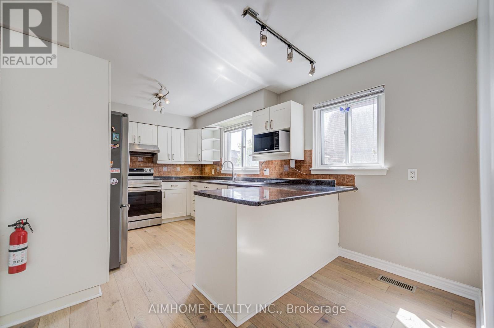 163 CHIPWOOD CRESCENT - 5