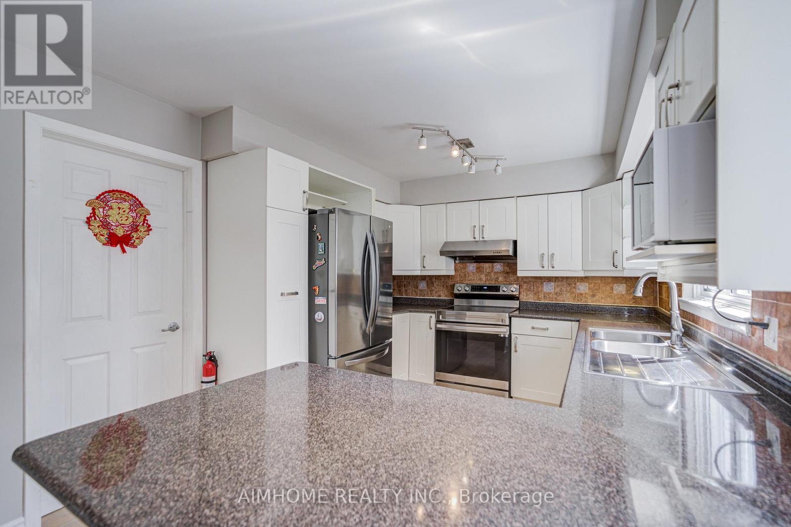 163 CHIPWOOD CRESCENT - 7