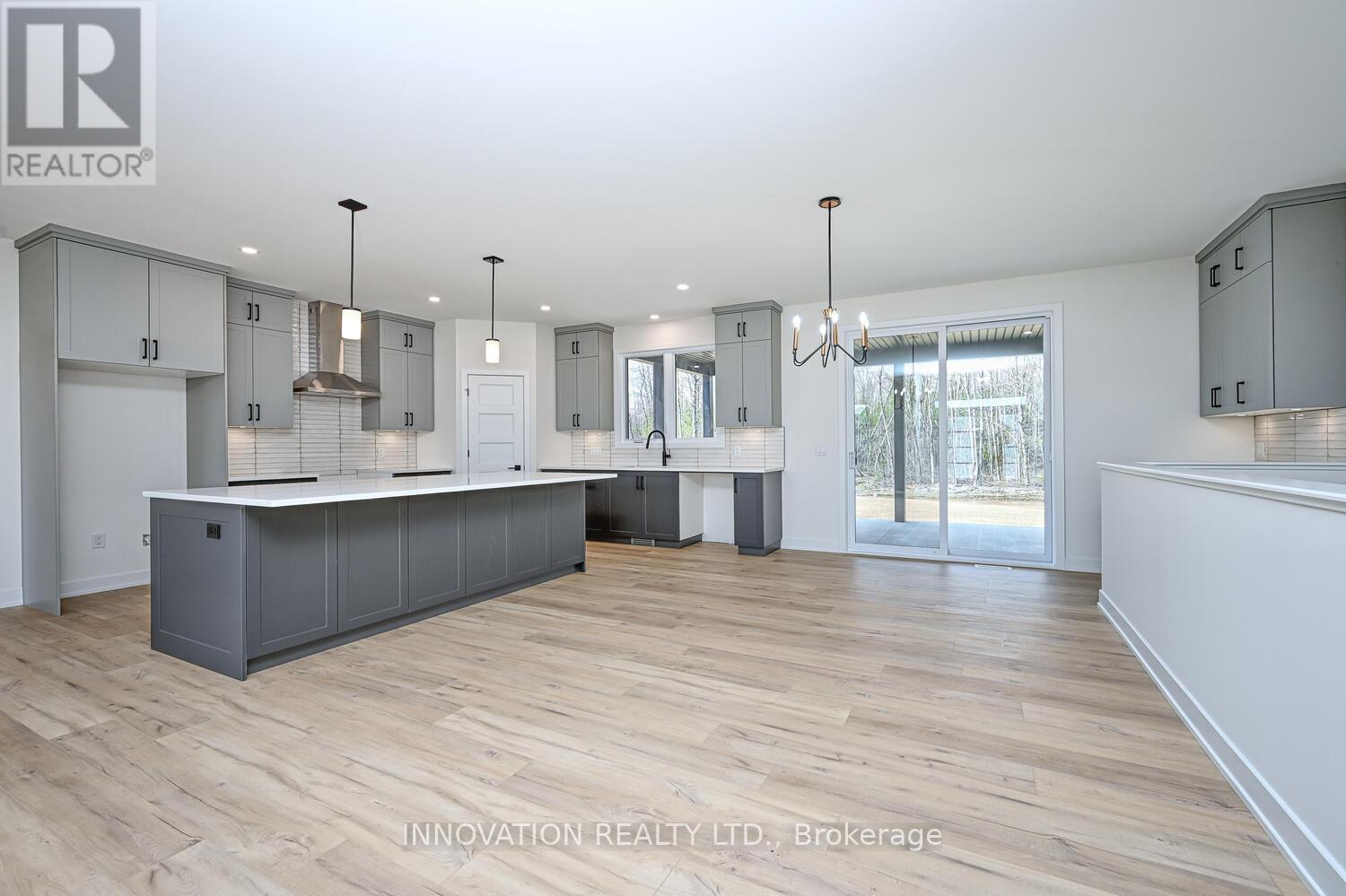 10472 ST JOHN STREET - 8