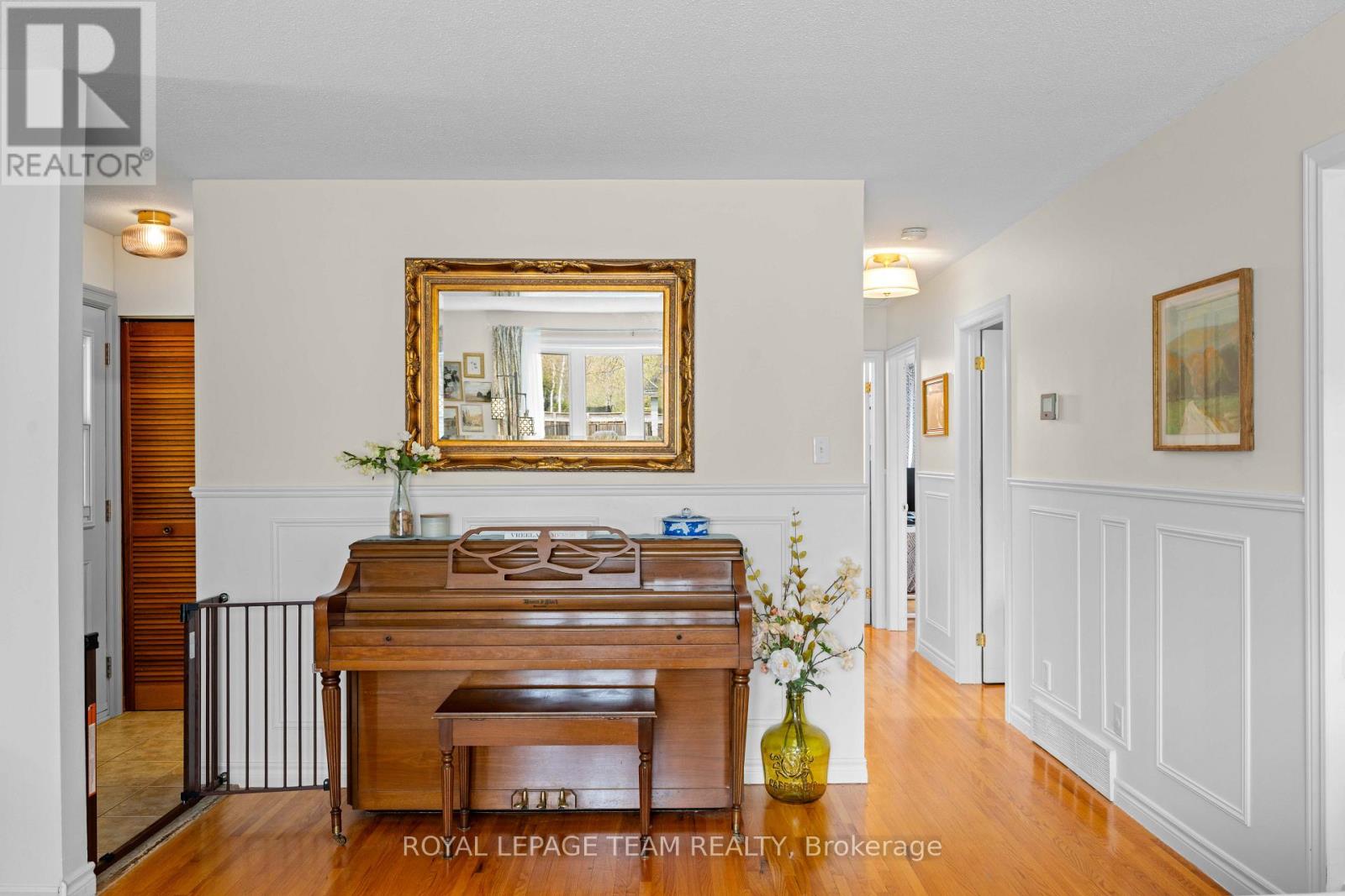 153 POST ROAD - 11