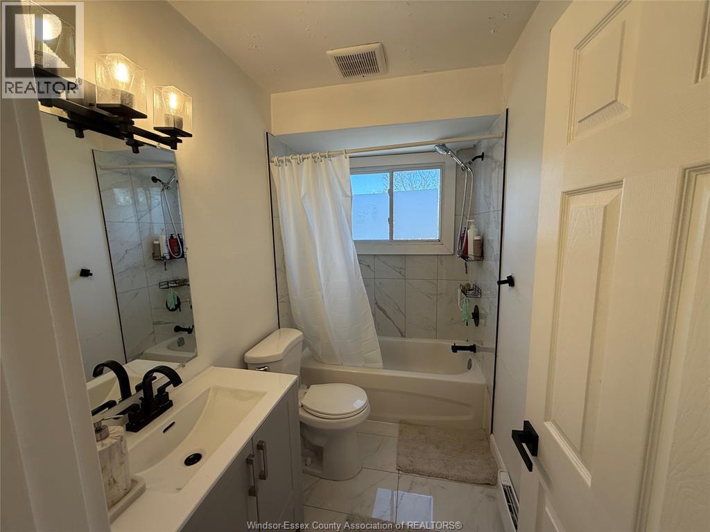 3150 PETER STREET Unit# 12, Windsor, Ontario, N9C1H3 — Photo 2