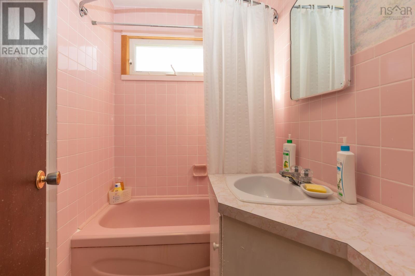 2473 Chebogue Road - 25