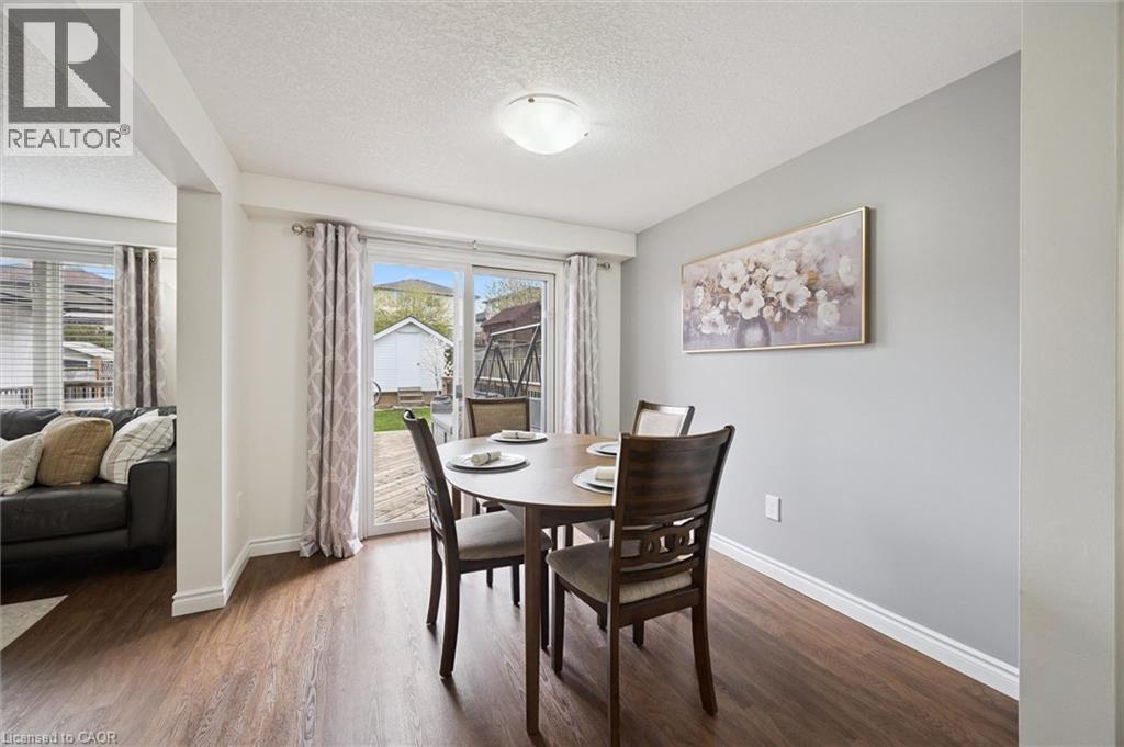 31 TISDALE Court, Kitchener, Ontario, N2A4H5 — Photo 3