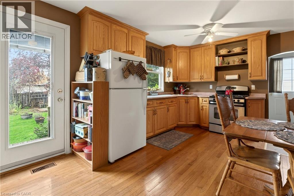 50 LAKEVIEW Avenue, Grimsby, Ontario, L3M3M2 — Photo 4