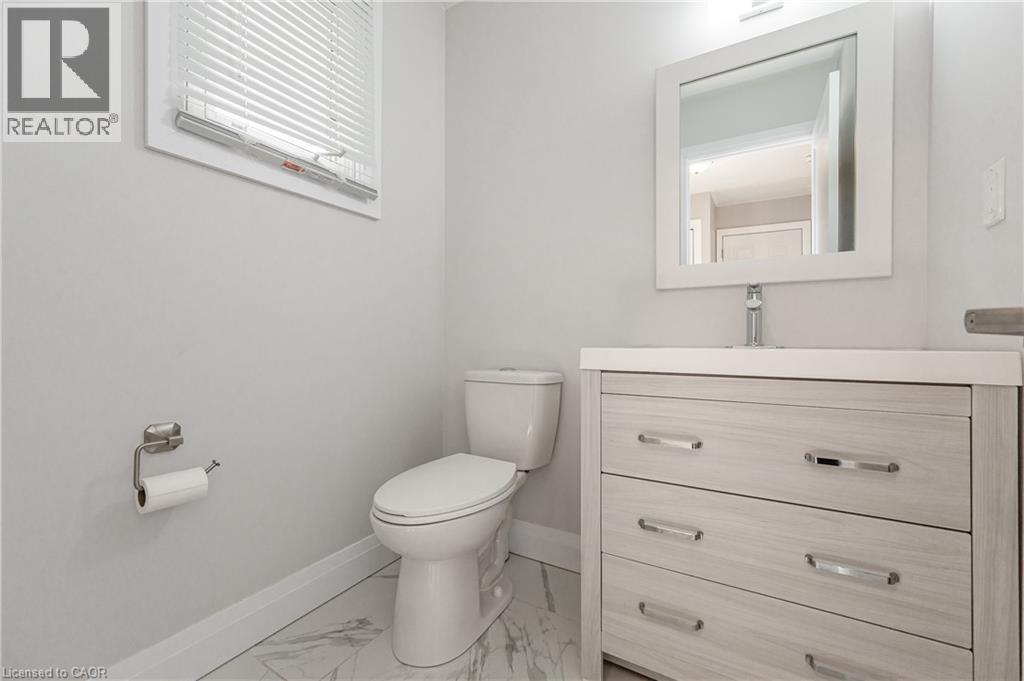 3 BENEMAR Court, Hamilton, Ontario, L8W2R1 — Photo 10