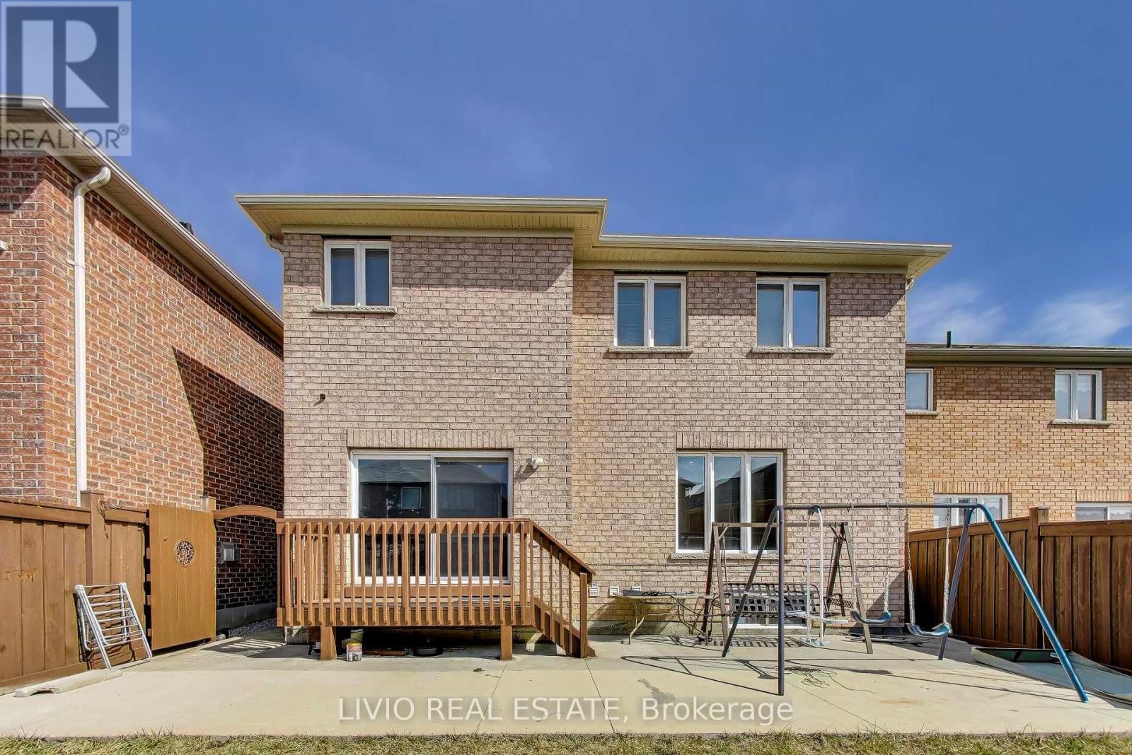 232 THORNDALE ROAD - 44