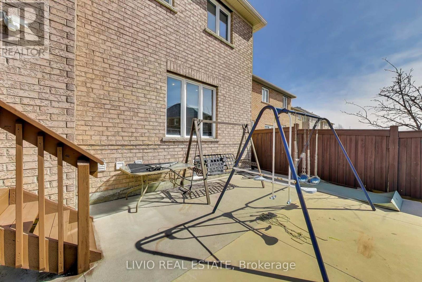 232 THORNDALE ROAD - 45
