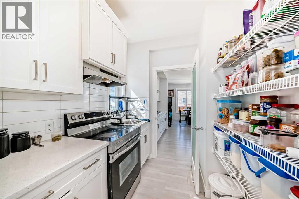 2004 Ravensdun Crescent SE - 18