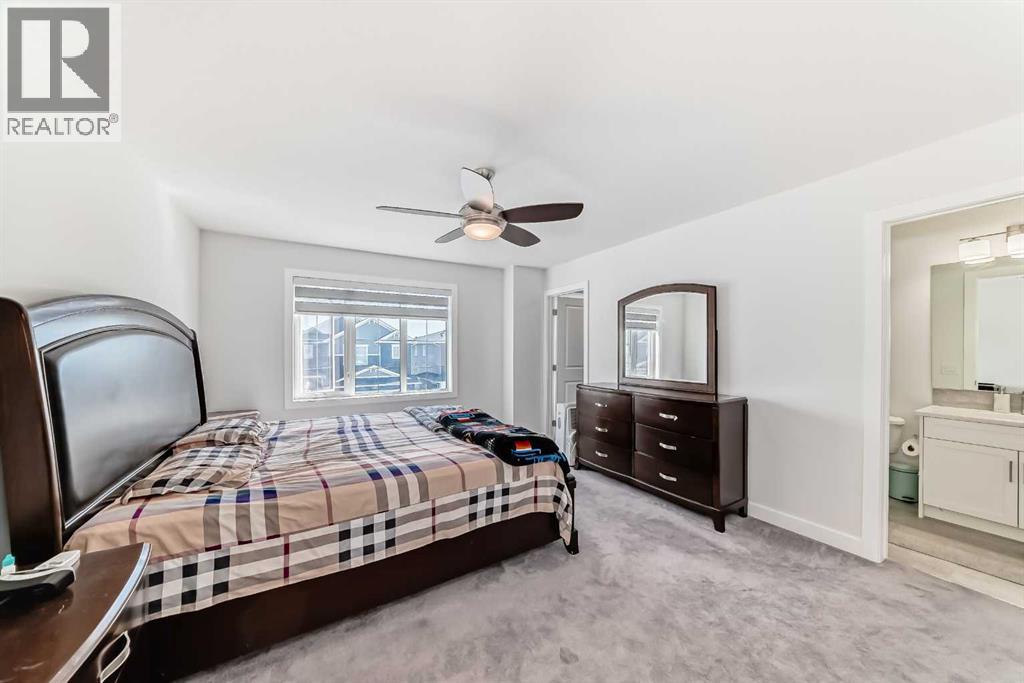 2004 Ravensdun Crescent SE - 26