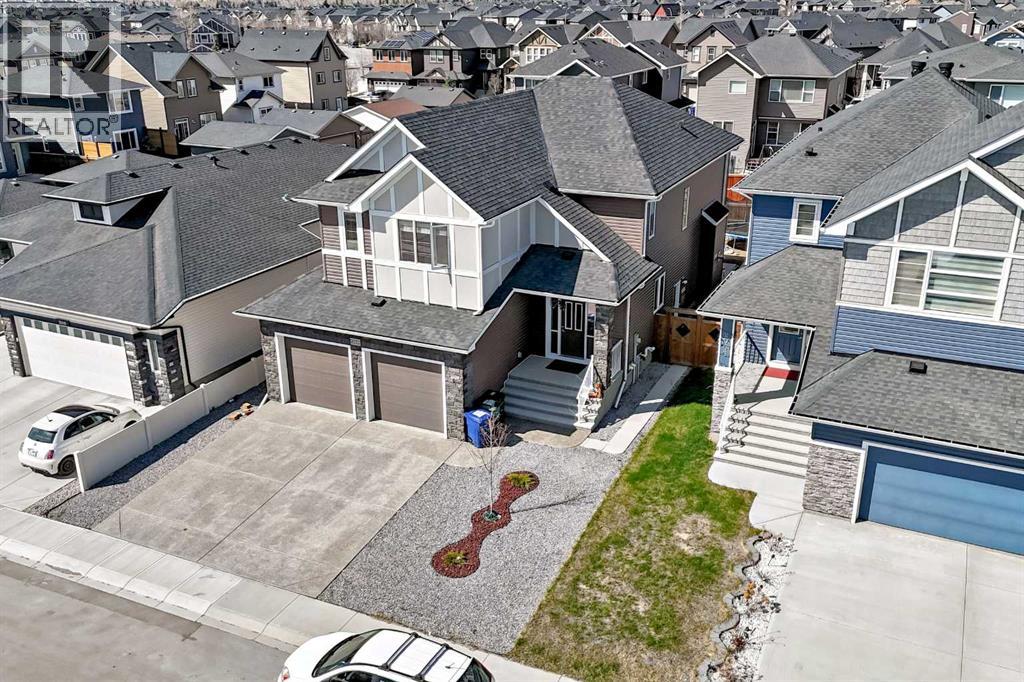 2004 Ravensdun Crescent SE - 4