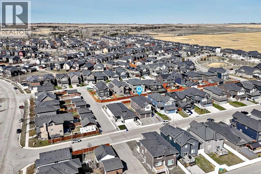 2004 Ravensdun Crescent SE - 47