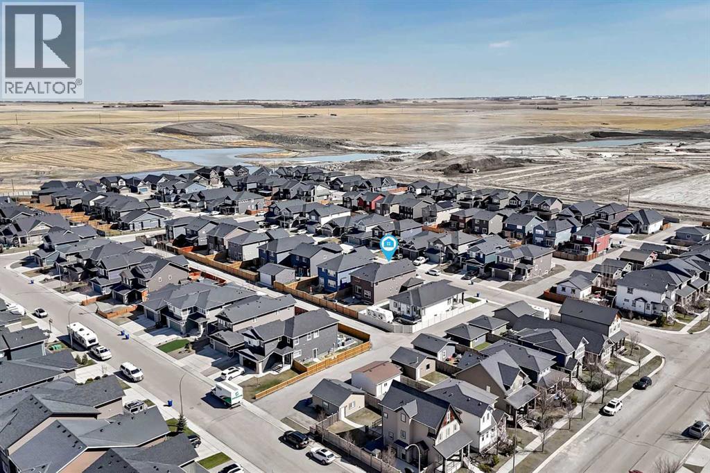 2004 Ravensdun Crescent SE - 48
