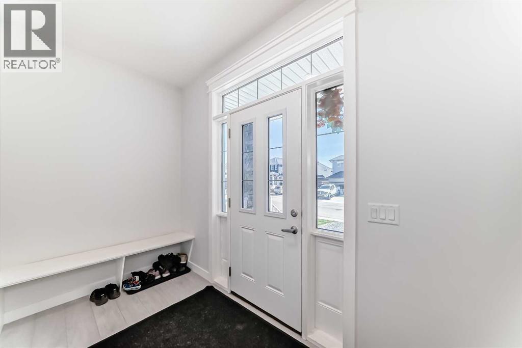 2004 Ravensdun Crescent SE - 6