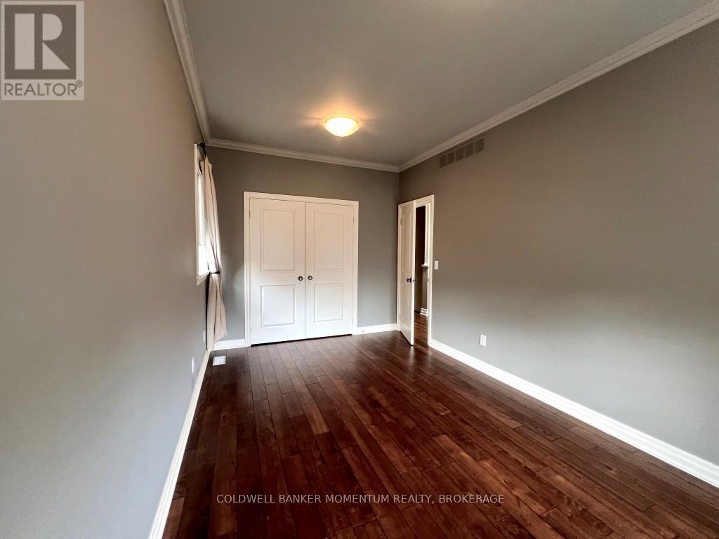 22 JOHN STREET - 27