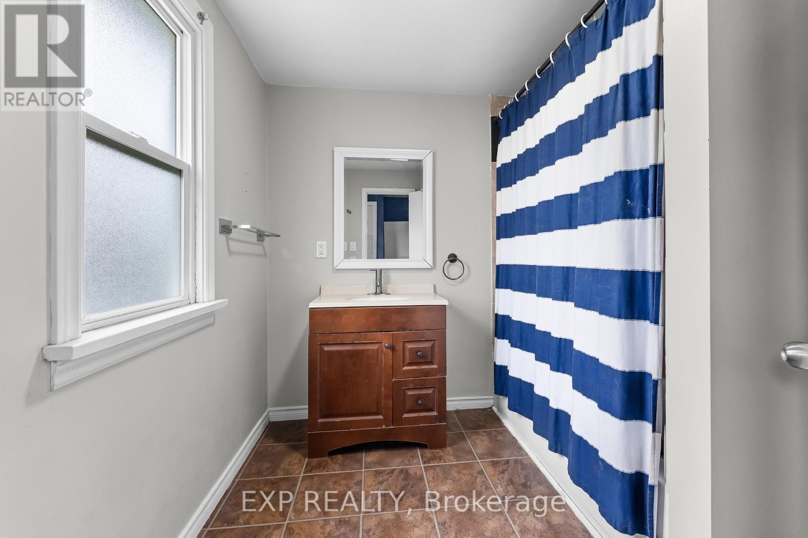 47 BATTLE STREET - 21