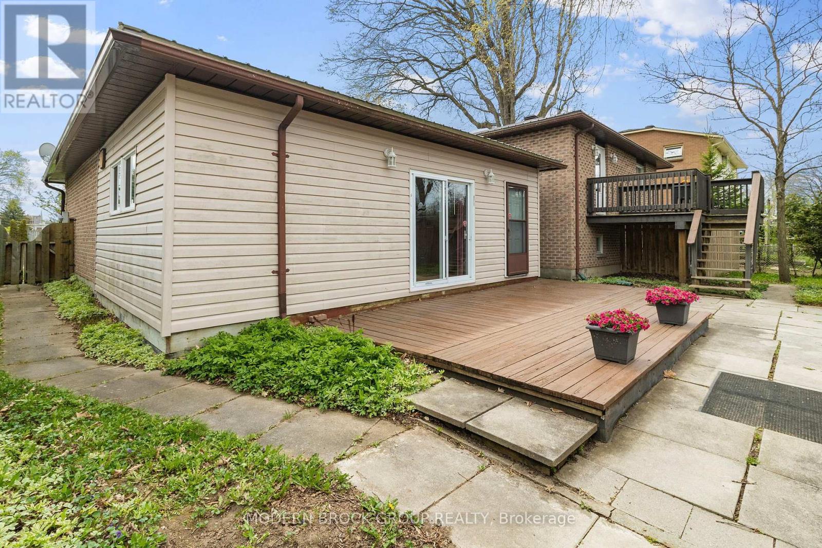 865 CUNNINGHAM CRESCENT - 35