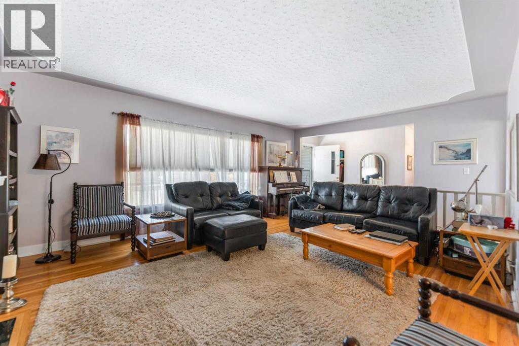 242039 Range Road 261 - 9