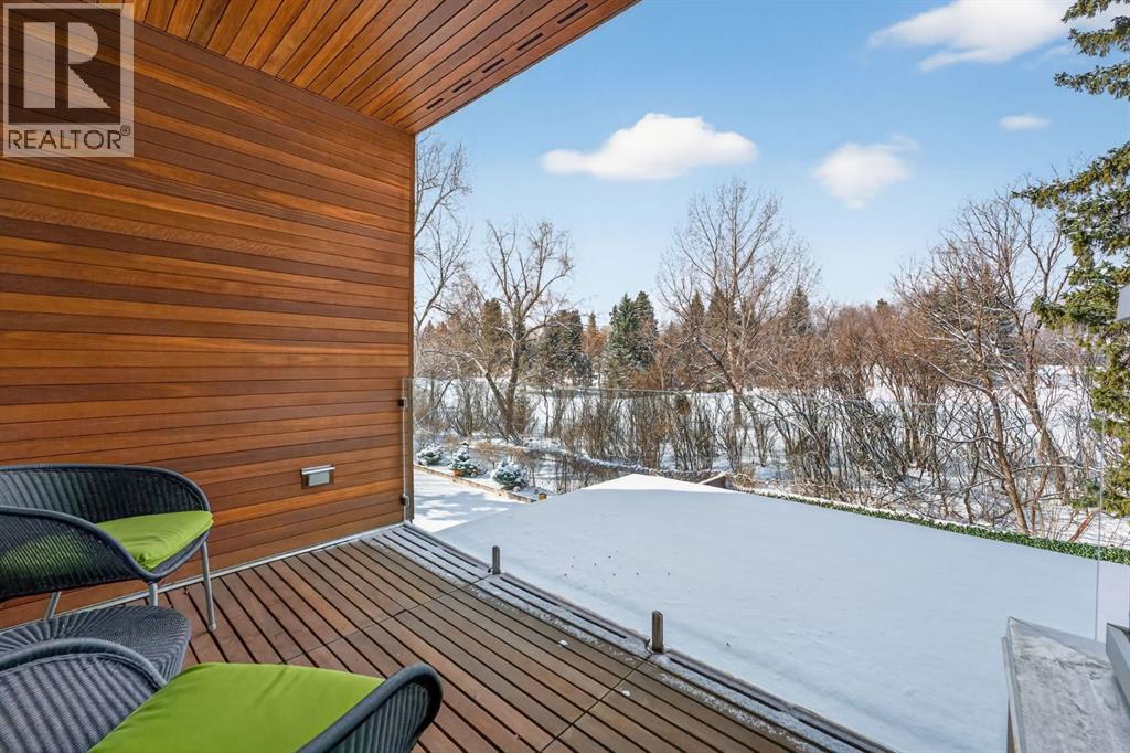 31 Windsor Crescent SW - 33