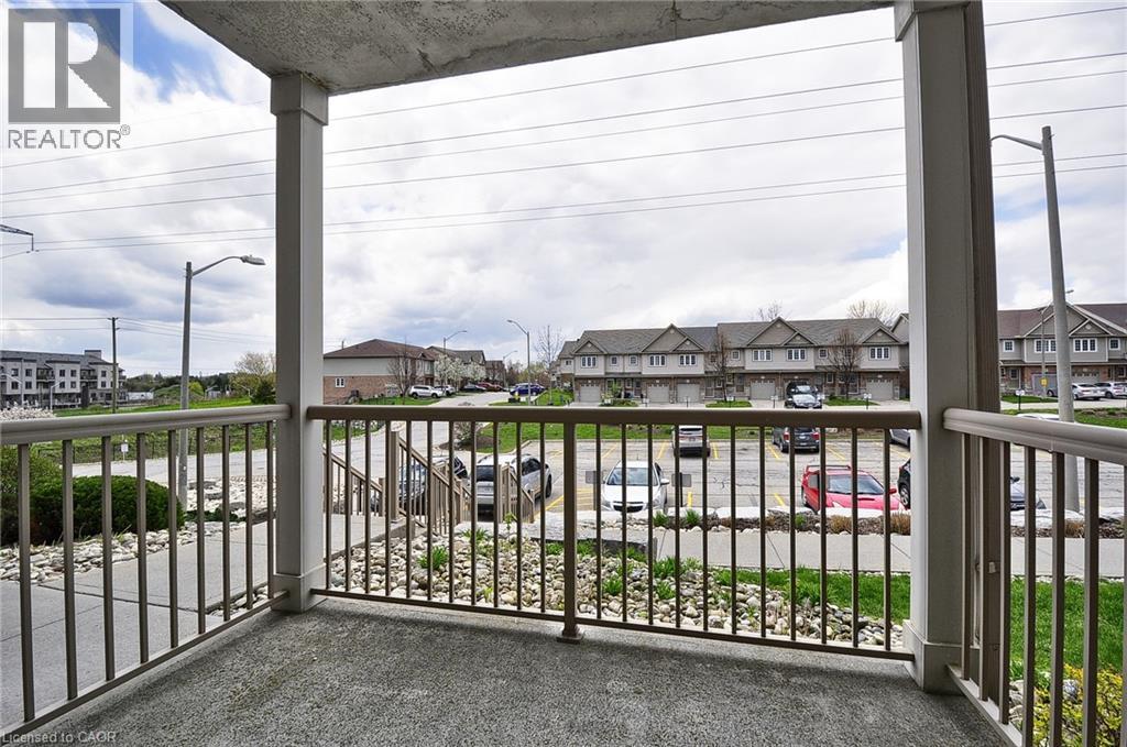 345 FISHER MILLS Road Unit# 102, Cambridge, Ontario, N3C0E5 — Photo 4