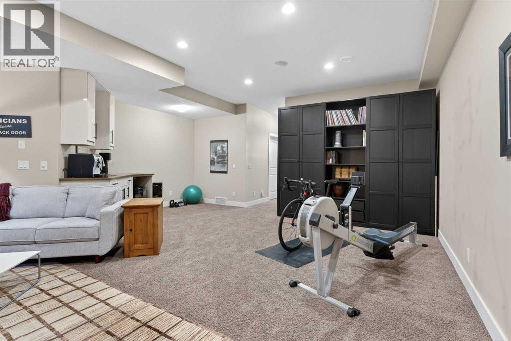 4619 84 Street NW - 37