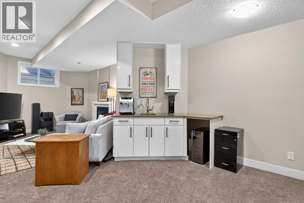 4619 84 Street NW - 35