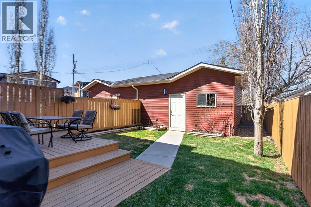 4619 84 Street NW - 44